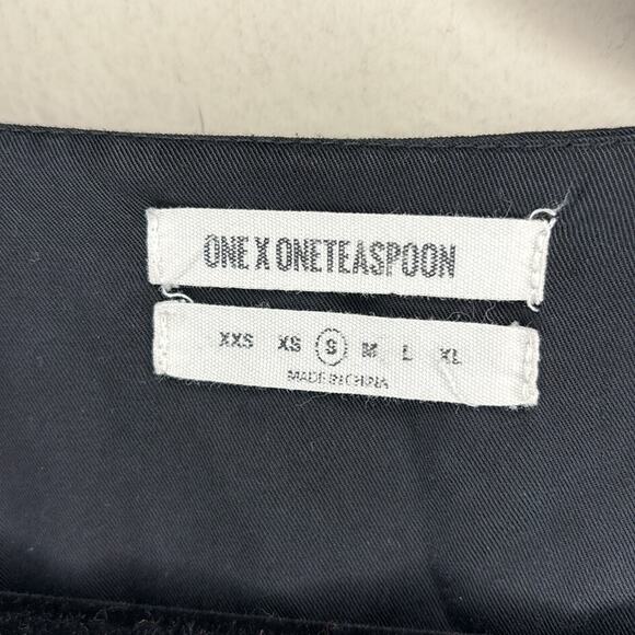 One Teaspoon Black Relaxed Jumpsuit Womenโs Size Small Deep V Button Front - Picture 8 of 15